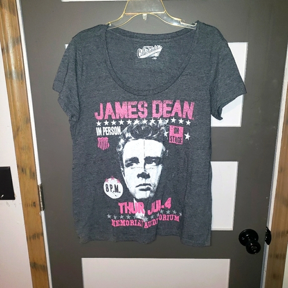 Old Navy Tops - 💥3-4-$13--Collectabiltiees James Dean T by Old Navy